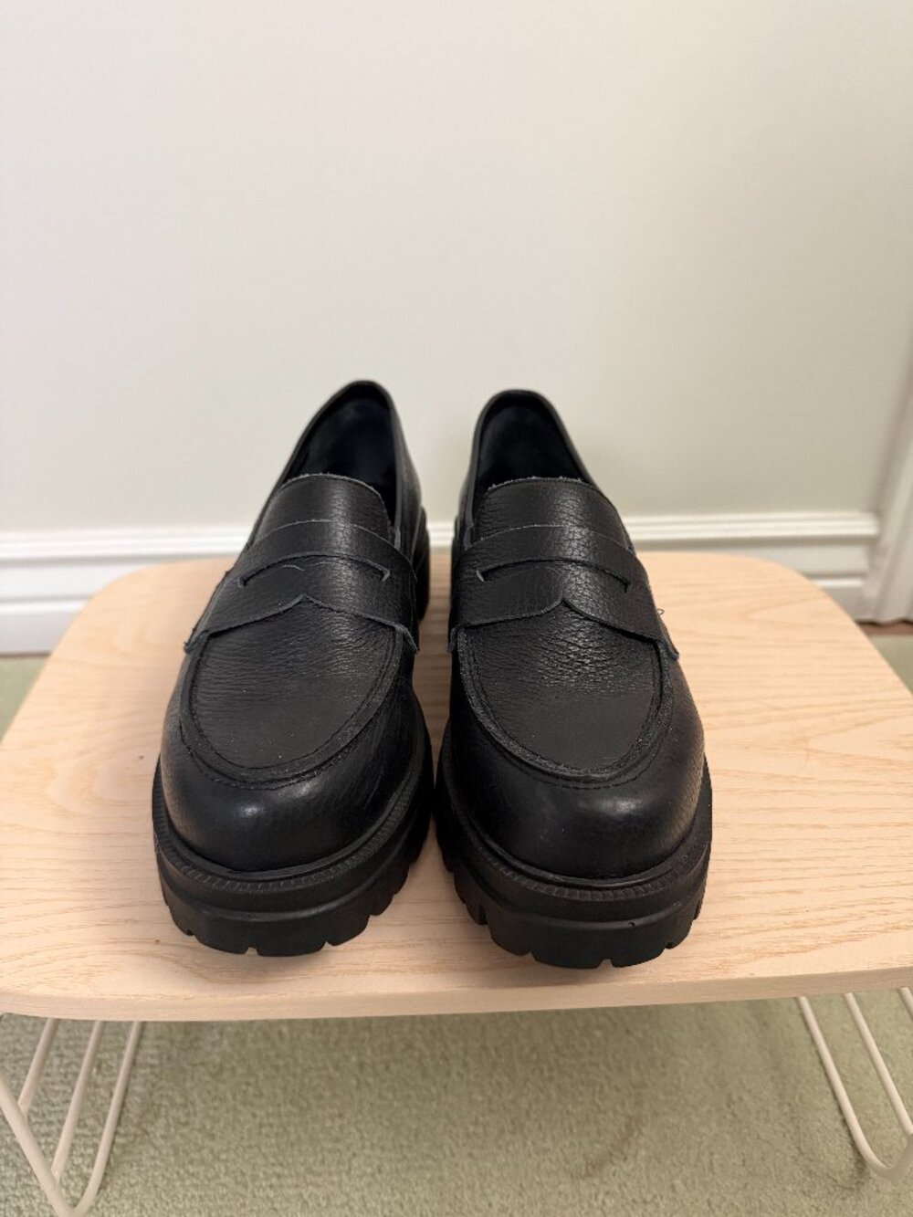 INTENTIONALLY BLANK - Women's Leather Loafers